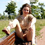 Pic of CutiesFlashing - free flashing/public photo galleries