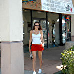 Pic of 8th Street Latinas
