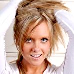 Pic of Девушка на шаре >> порно фото на ШпилиВили