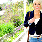 Pic of Abagelle Banks Sure Thing Fine Ass Teen Get A Huge Cocks Load Cum Fiesta&trade;