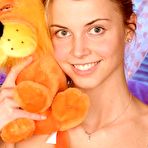 Pic of Club Seventeen ~ Cute seventeen girl showing her wet pussy