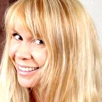 Pic of Сисястая лондинка >> порно фото на ШпилиВили