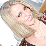 Pic of Миленькая блондиночка >> порно фото на ШпилиВили