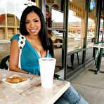 Pic of Знакомство в кафе >> порно фото на ШпилиВили