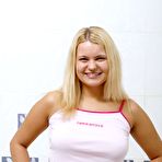 Pic of Young Busty: Lisa (18) - Cup D