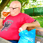 Pic of OFYT Busty teen helps a grandpa refresh his body