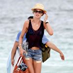 Pic of Doutzen Kroes sexy in bikini on the beach