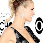Pic of Heidi Klum sexy cleavage at Peoples Choice Awards