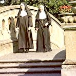 Pic of Необычные монашки >> порно фото на ШпилиВили