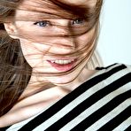 Pic of Swinging Teen