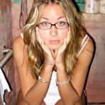 Pic of Тёлки на толчках >> порно фото на ШпилиВили