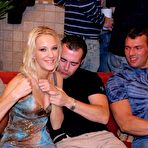 Pic of Горячая блондиночка >> порно фото на ШпилиВили