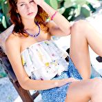 Pic of Cute Natural Teen Model Shows Hot Ass