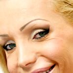 Pic of Во внутреннем дворике >> порно фото на ШпилиВили