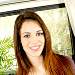 Pic of Faith Leon - Faith Leon takes her slutty mini skirt before the camera and shows us her amazing ass