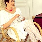 Pic of Rodox Naughty retro lady gets fucked in her thight ass