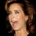 Pic of Tea Leoni posin for paparazzi at Tower Heist premire