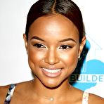 Pic of Karrueche Tran slight cleavage paparazzi shots