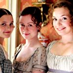 Pic of Morven Christie exposed her boobs vidcaps