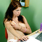 Pic of < Kylie Teen > - Free Pictures!!