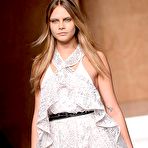 Pic of Cara Delevingne sexy runway images