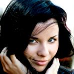 Pic of Brunette Shows Smooth Shaved Pussy