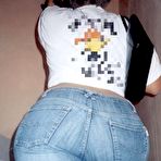 Pic of white & black asses
