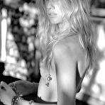 Pic of Zippora Seven small tits and shaved pussy photoset