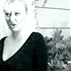 Pic of Mom Fucks Sons Brit Girlfriend & French Black Maid! - xHamster.com