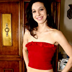 Pic of PinkFineArt | Mary Kelly always in mood from Yanks