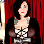 Pic of XLGirls.com - Scarlet LaVey - Dangerously Well-rounded