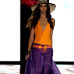 Pic of Anett Griffel sexy runway shots & topless scans