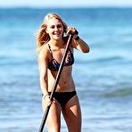 Pic of AnnaSophia Robb paddleboarding in bikini on Hawaii