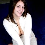Pic of kara at karashandfull.com