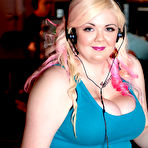 Pic of XLGirls.com - Suzumi Wilder - Gamer Babe 
