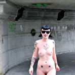 Pic of Nude-in-Public