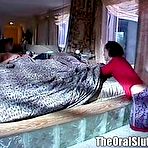 Pic of Housewife Sucking Her Husband Before Going To Office!