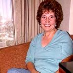 Pic of Naughty mature amay loves to fuck and suck cock