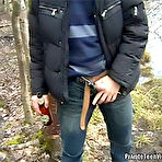 Pic of Cute teen girl rubs her cunt outside