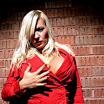 Pic of michellethornexxxposed.com starring porn star and glamour model Michelle Thorne in full xxx hardcore videos for the first time, free sample videos