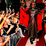 Pic of Party Hardcore :: Many hot chicks making good blowjobs at a wild hardcore party