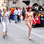 Pic of Nude-in-Public