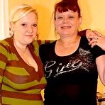 Pic of Chubby teen doing a naughty mature lesbian