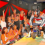 Pic of Party Hardcore :: Wet and drunken horny girls give head with passion at party