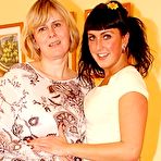 Pic of Hot babe doing a chubby mama