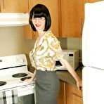Pic of  Nylon Heaven, ff stockings,seamed stockings,girdles & panties {%NOUNKWD%}