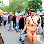 Pic of Nude in Public - Public Nudity - Naked In Public - Outdoor - Exhibtionism - Flashing - NIP-Activity.com
