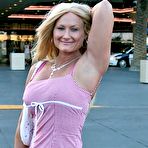 Pic of Milf nasty old blonde in shape beauty Roxy fucking