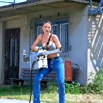 Pic of Veronika Zemanona 2004 Pictures & Movies