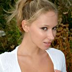 Pic of Veronika Hanakova Hot Babe With Nice Oiled Tits Out Doors